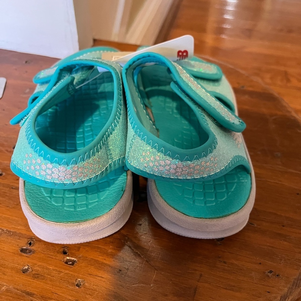 NWT New Balance sport sandals size 2 - Picture 5 of 7